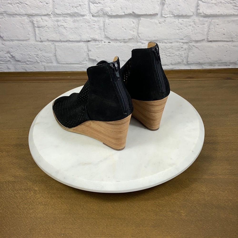 Susina Wedge Peep Toe Shoes - Picture 5 of 9